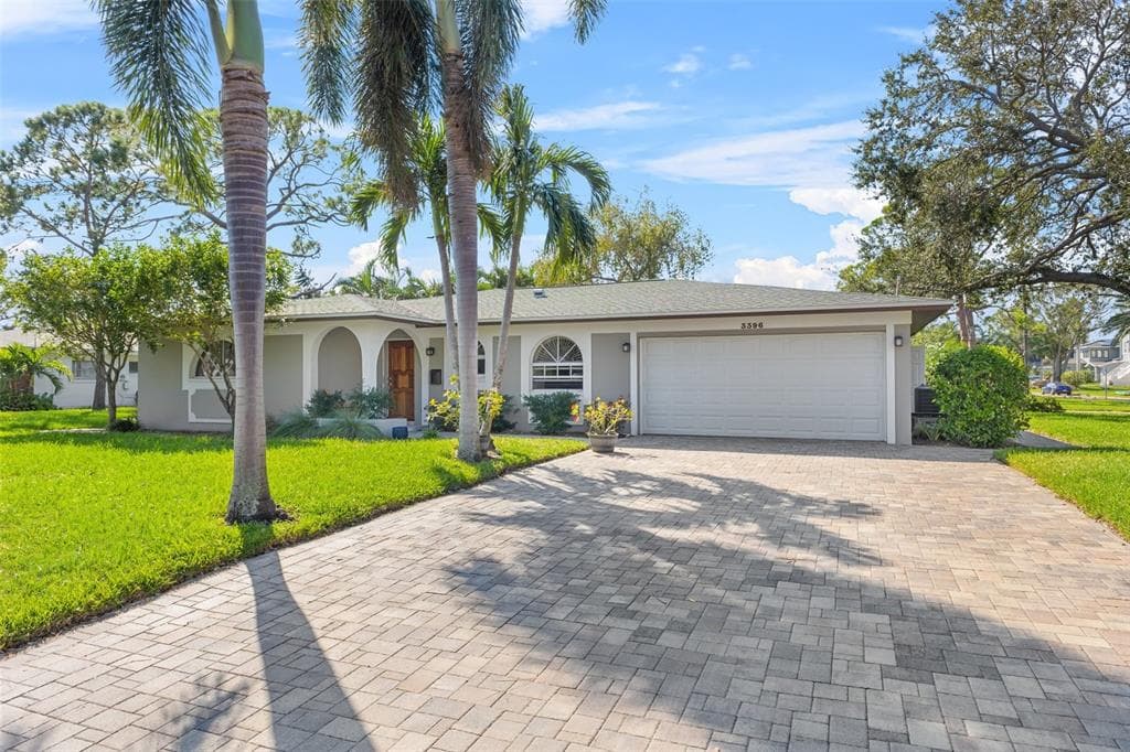 3396 WALNUT STREET NE ST PETERSBURG, FL 33704