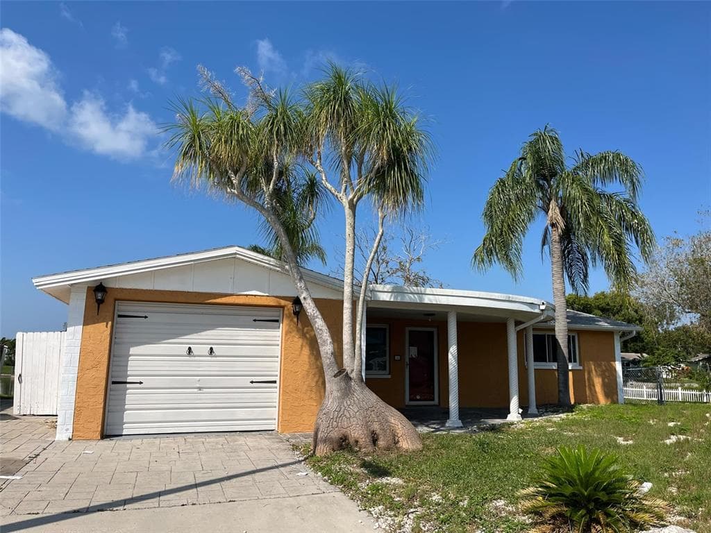 3803 STAR ISLAND DRIVE HOLIDAY, FL 34691