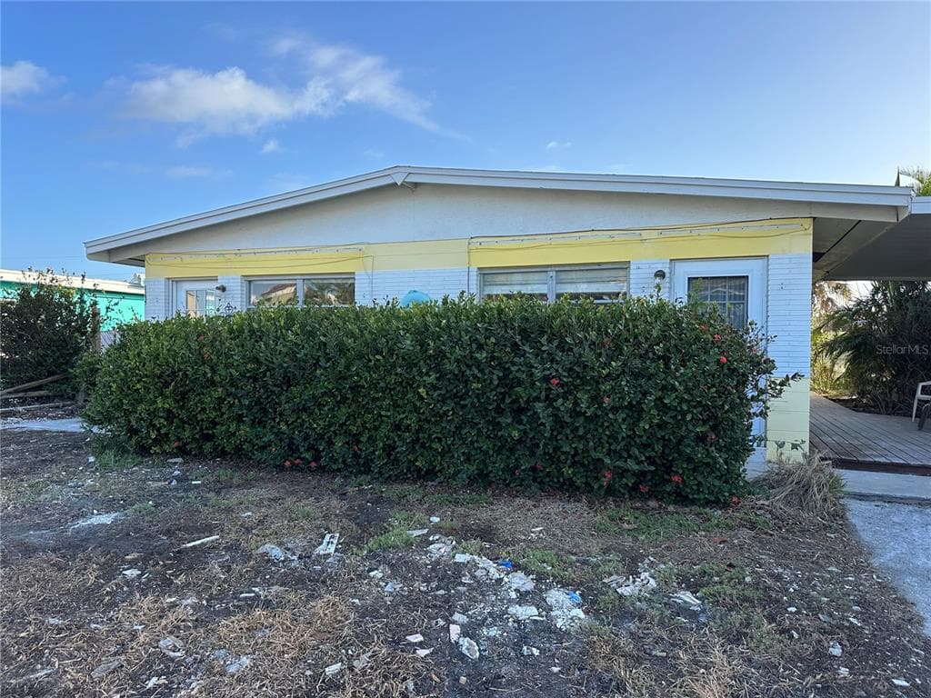 11435 1ST STREET E TREASURE ISLAND, FL 33706