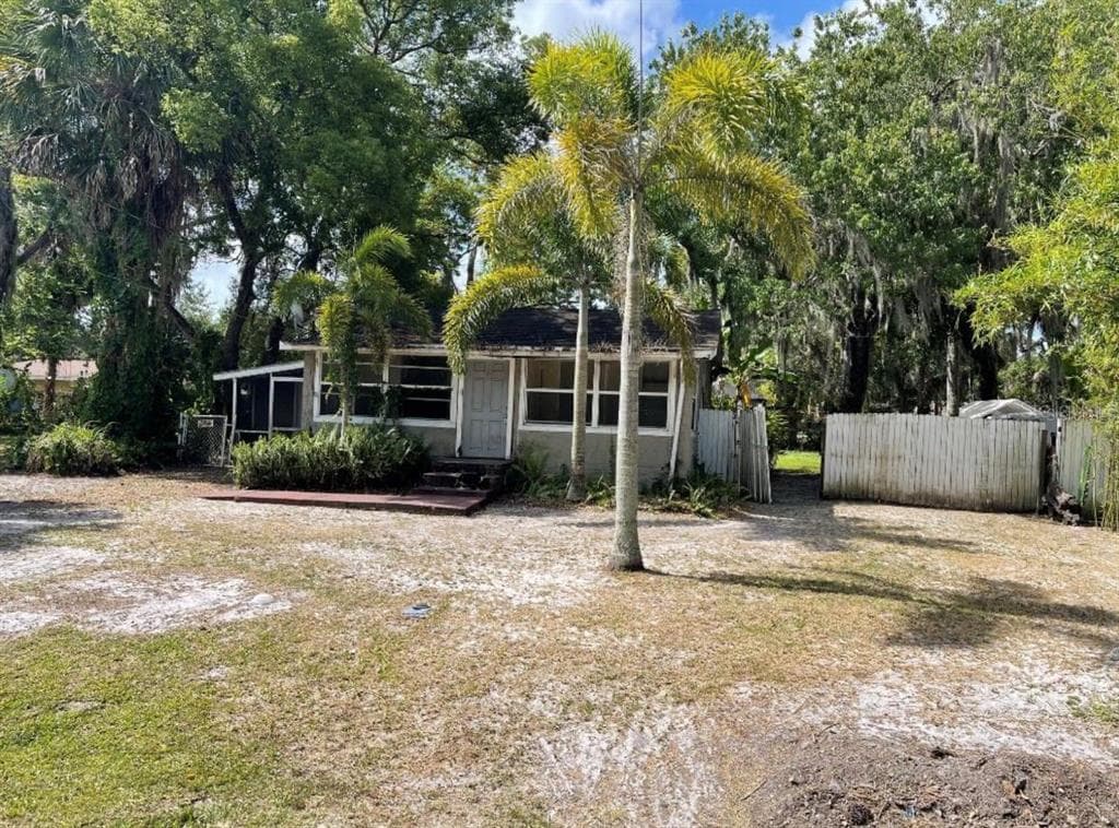 5200 MALLETT DRIVE PORT RICHEY, FL 34668