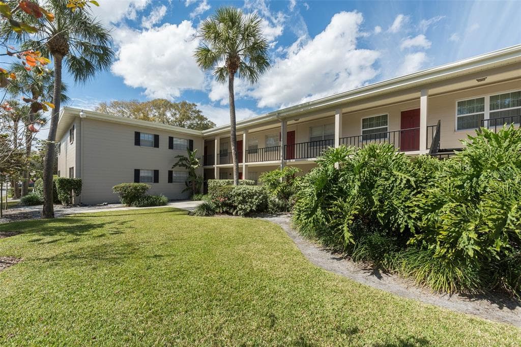 2207 S CAROLINA AVENUE UNIT 19 TAMPA, FL 33629
