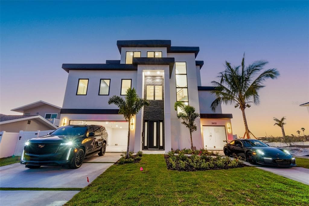 2832 W VINA DEL MAR BOULEVARD ST PETE BEACH, FL 33706