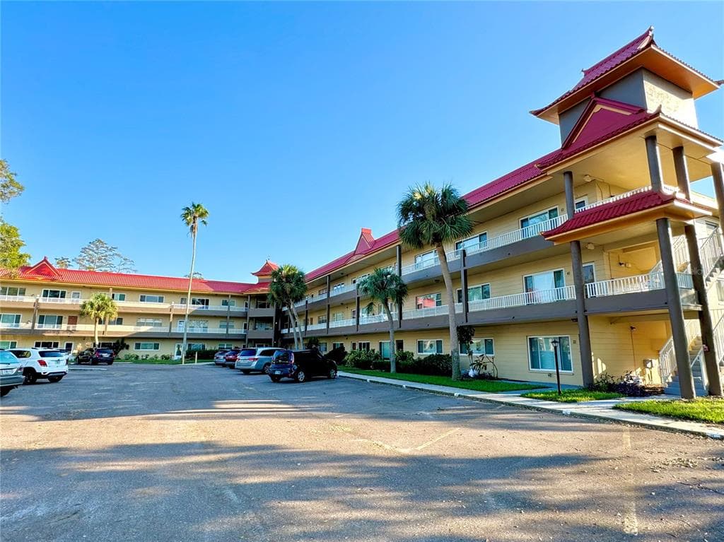 2403 FINLANDIA LANE UNIT 61 CLEARWATER, FL 33763