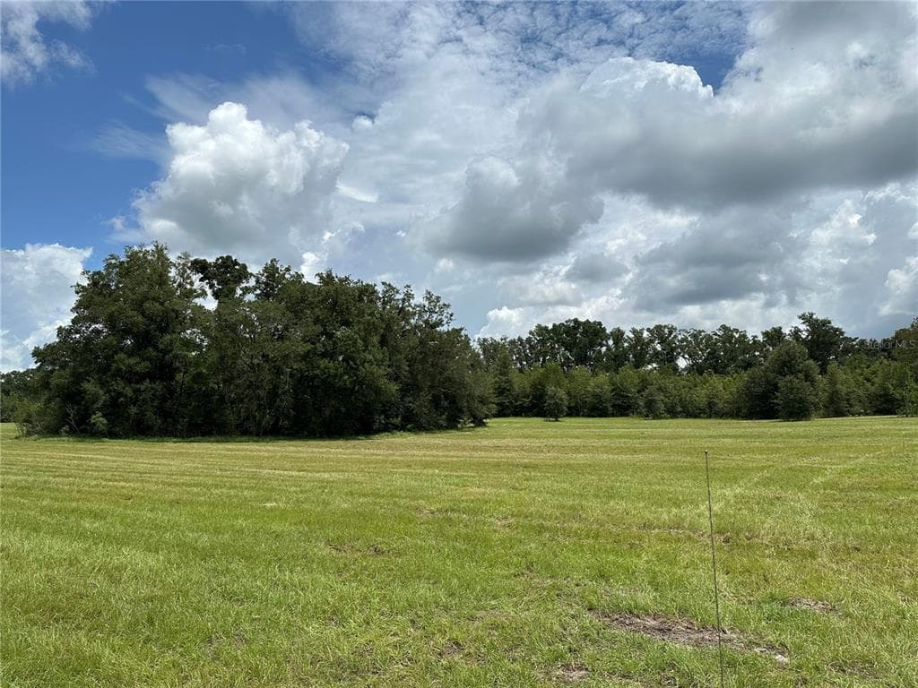 19028 SW 187TH AVENUE ARCHER, FL 32618