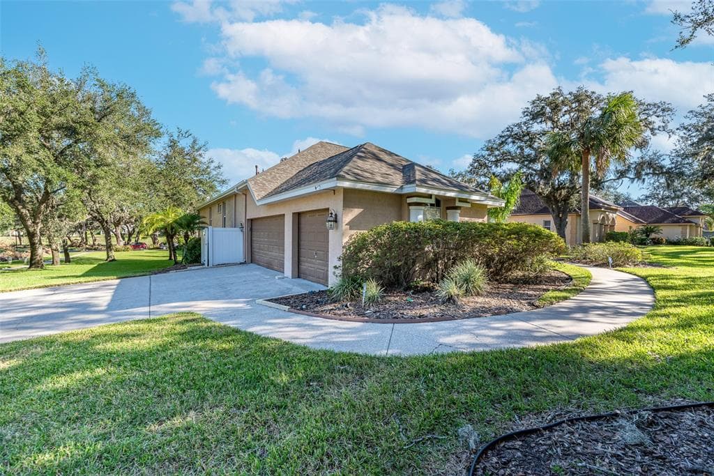 5109 SYLVAN OAKS DRIVE VALRICO, FL 33596