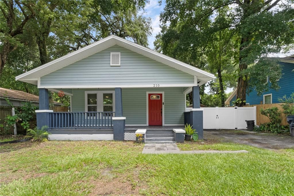 210 E CLUSTER AVENUE TAMPA, FL 33604