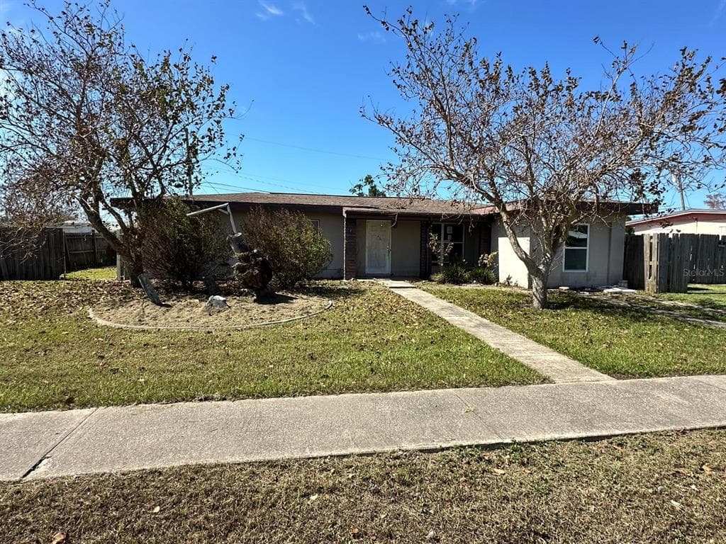 620 DALTON BOULEVARD PORT CHARLOTTE, FL 33952
