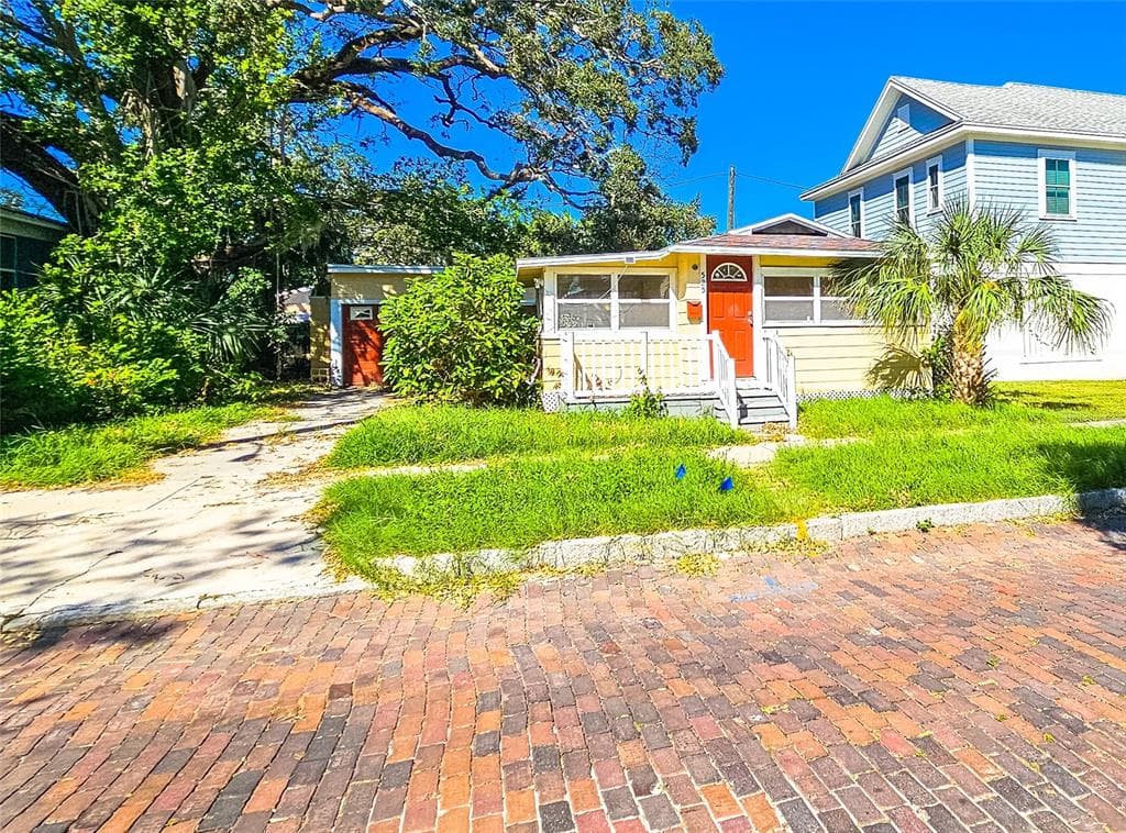 525 13TH AVENUE S ST PETERSBURG, FL 33701