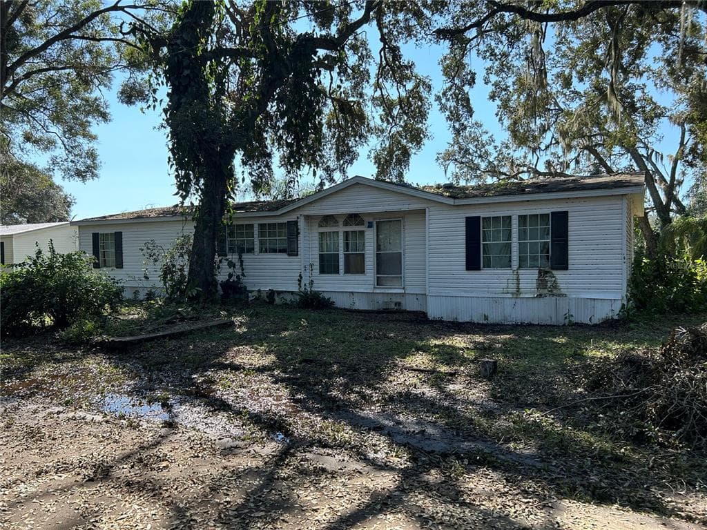 10655 2ND ST THONOTOSASSA, FL 33592
