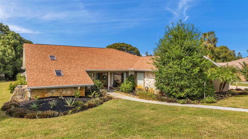 5375 PATRICIA PLACE WEEKI WACHEE, FL 34607