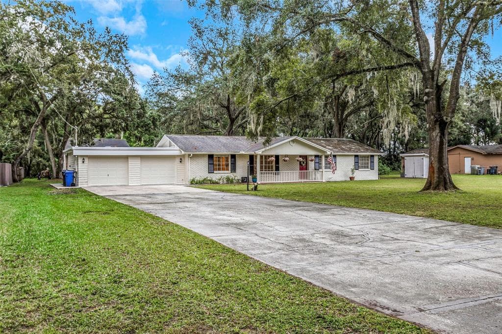 15901 MANNING DRIVE
