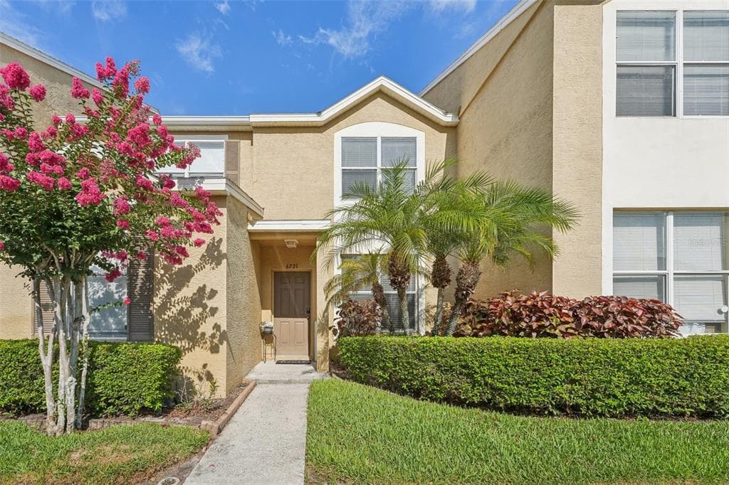 6221 OSPREY LAKE CIRCLE RIVERVIEW, FL 33578