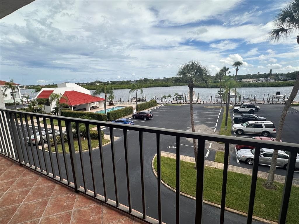19111 VISTA BAY DRIVE UNIT 308 INDIAN SHORES, FL 33785