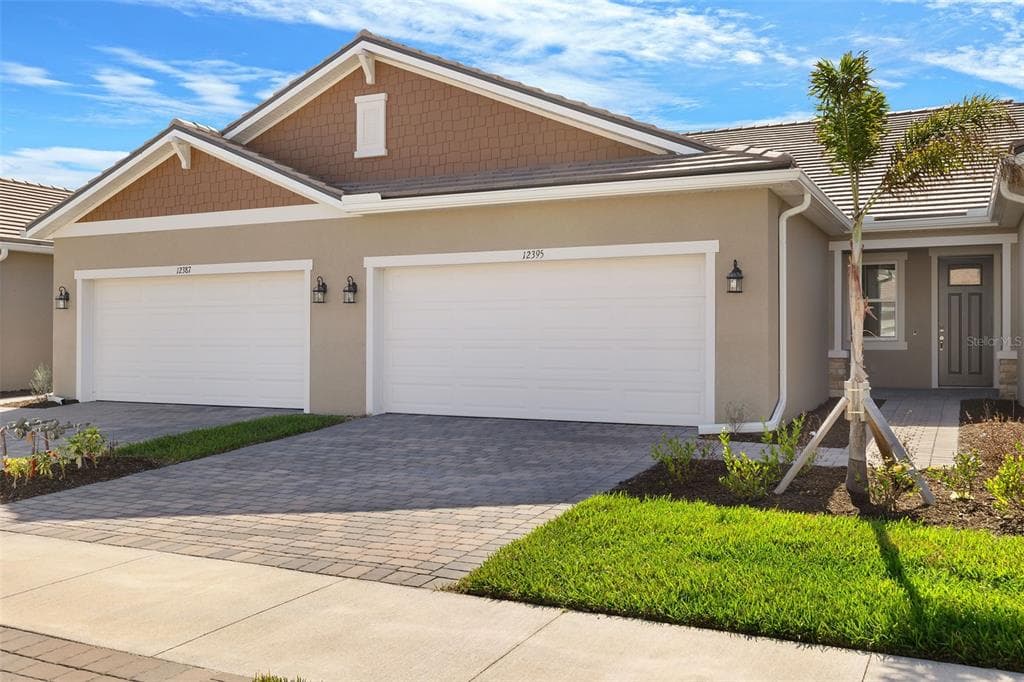 12395 HEARTS EASE STREET VENICE, FL 34293