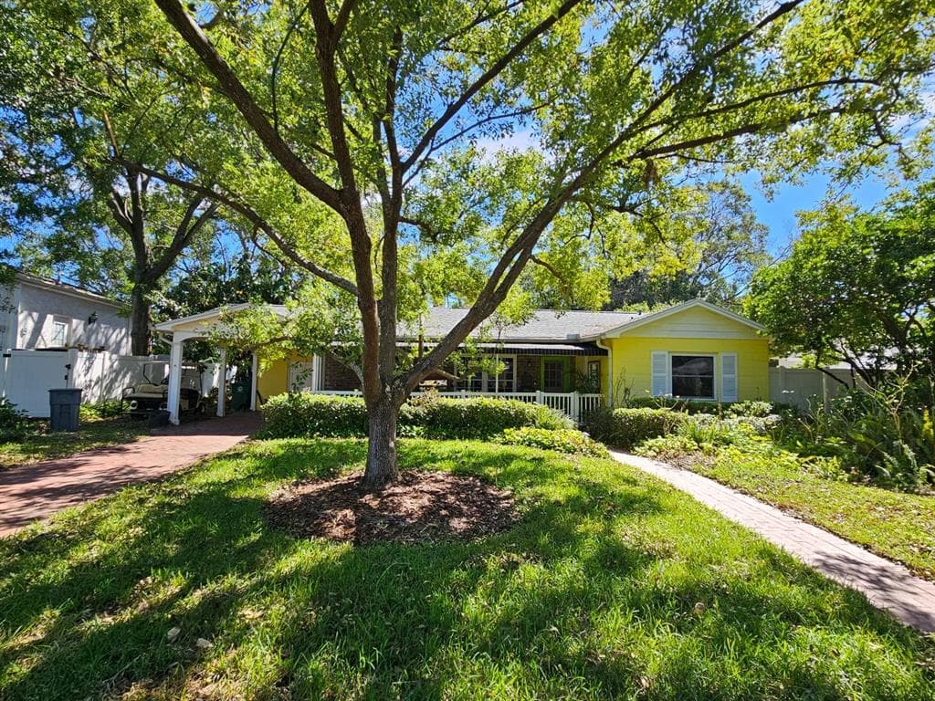 631 JAMAICA AVENUE TAMPA, FL 33606
