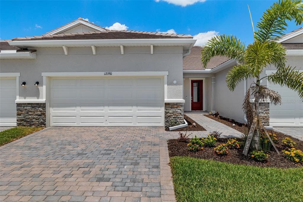 12390 HEARTS EASE STREET VENICE, FL 34293