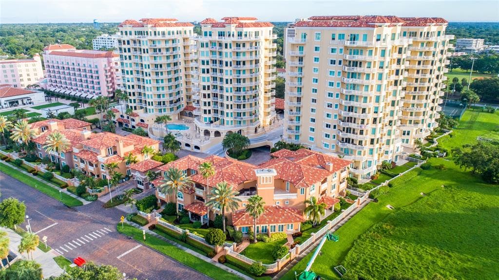 555 5TH AVENUE NE UNIT 1022 ST PETERSBURG, FL 33701