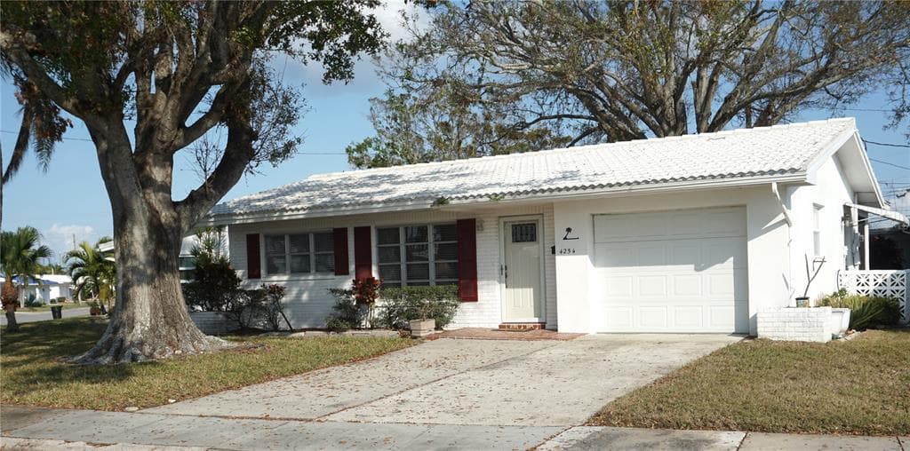 4254 96TH TERRACE N UNIT two PINELLAS PARK, FL 33782