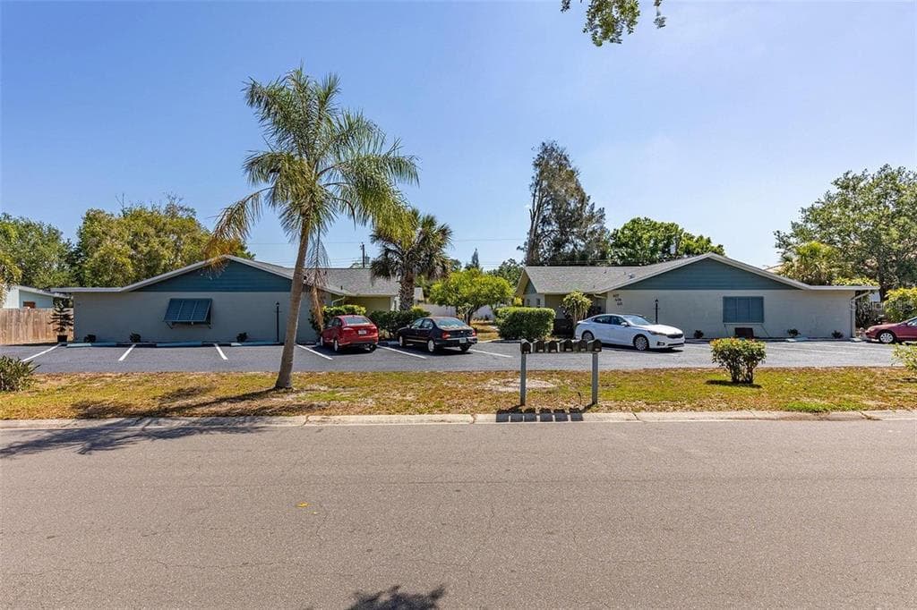 407 W 62ND STREET W UNIT 407 BRADENTON, FL 34209