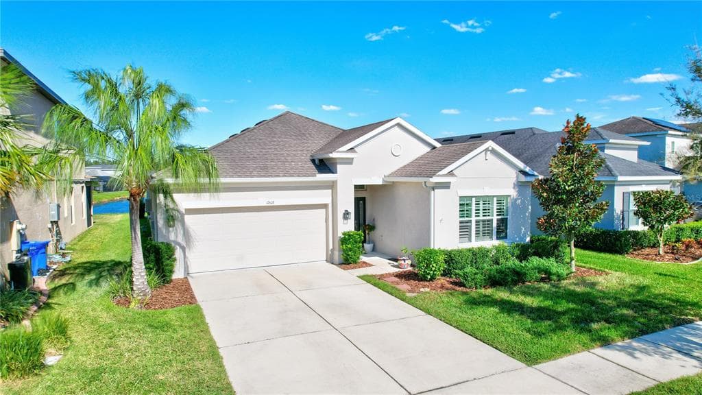 17608 BRIGHT WHEAT DRIVE LITHIA, FL 33547