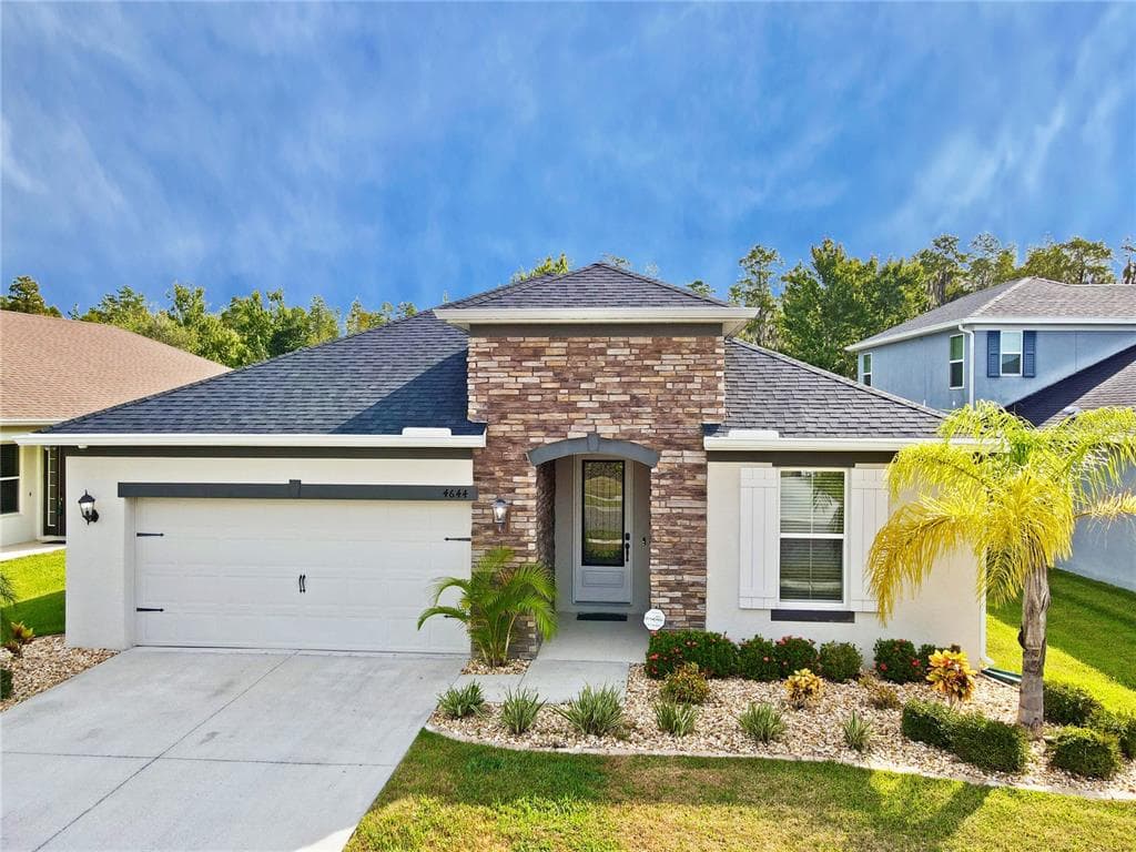 4644 ROLLING GREEN DRIVE WESLEY CHAPEL, FL 33543