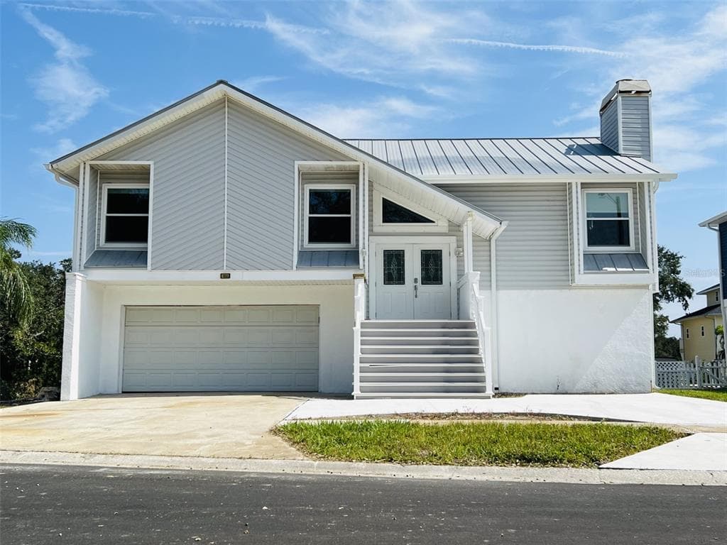 4858 BLUE JAY CIRCLE PALM HARBOR, FL 34683