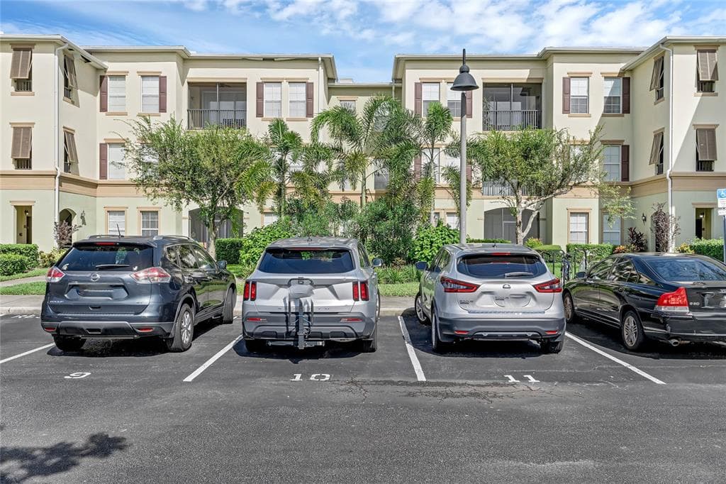 11562 AMIDSHIP LANE UNIT 106 WINDERMERE, FL 34786