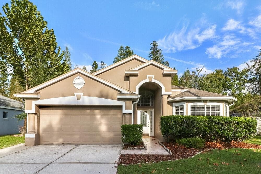 1102 TIMBER TRACE DRIVE WESLEY CHAPEL, FL 33543