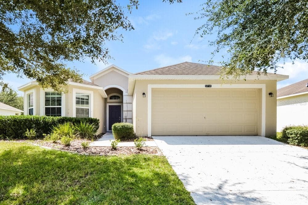 5716 QUINTON WAY MOUNT DORA, FL 32757