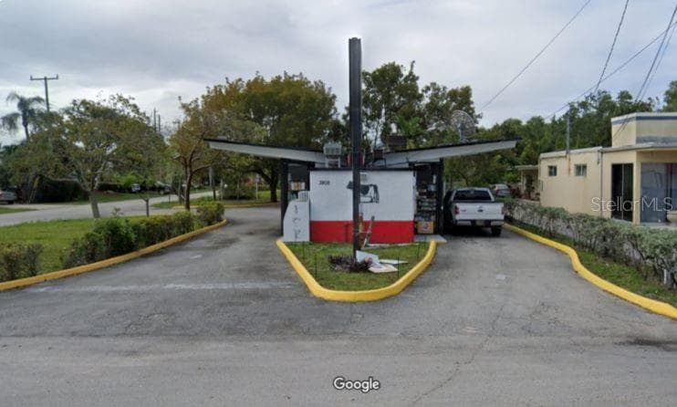 3900 RIVERLAND ROAD FORT LAUDERDALE, FL 33312