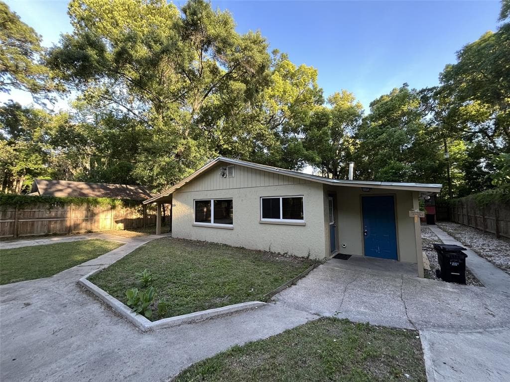 1031 NW 40 AVENUE GAINESVILLE, FL 32609