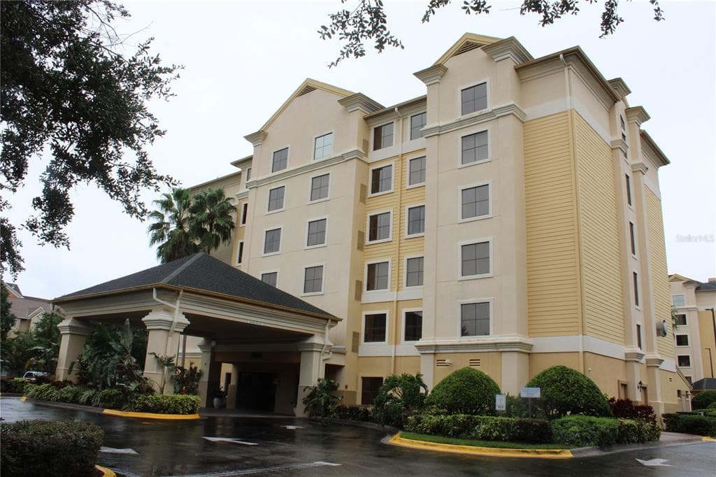 7601 CANADA AVENUE UNIT 116