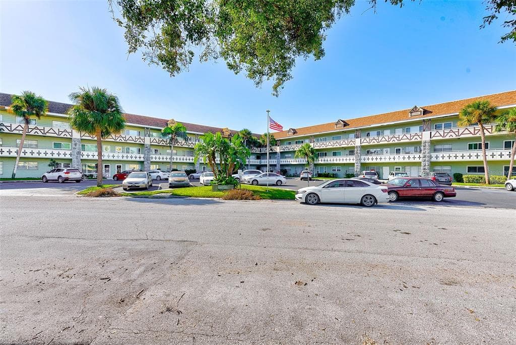 2447 ECUADORIAN WAY UNIT 49 CLEARWATER, FL 33763