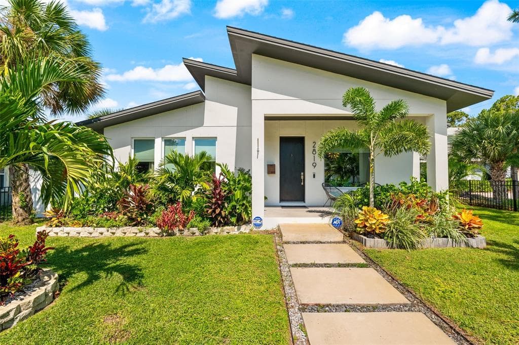 2819 6TH AVENUE S ST PETERSBURG, FL 33712
