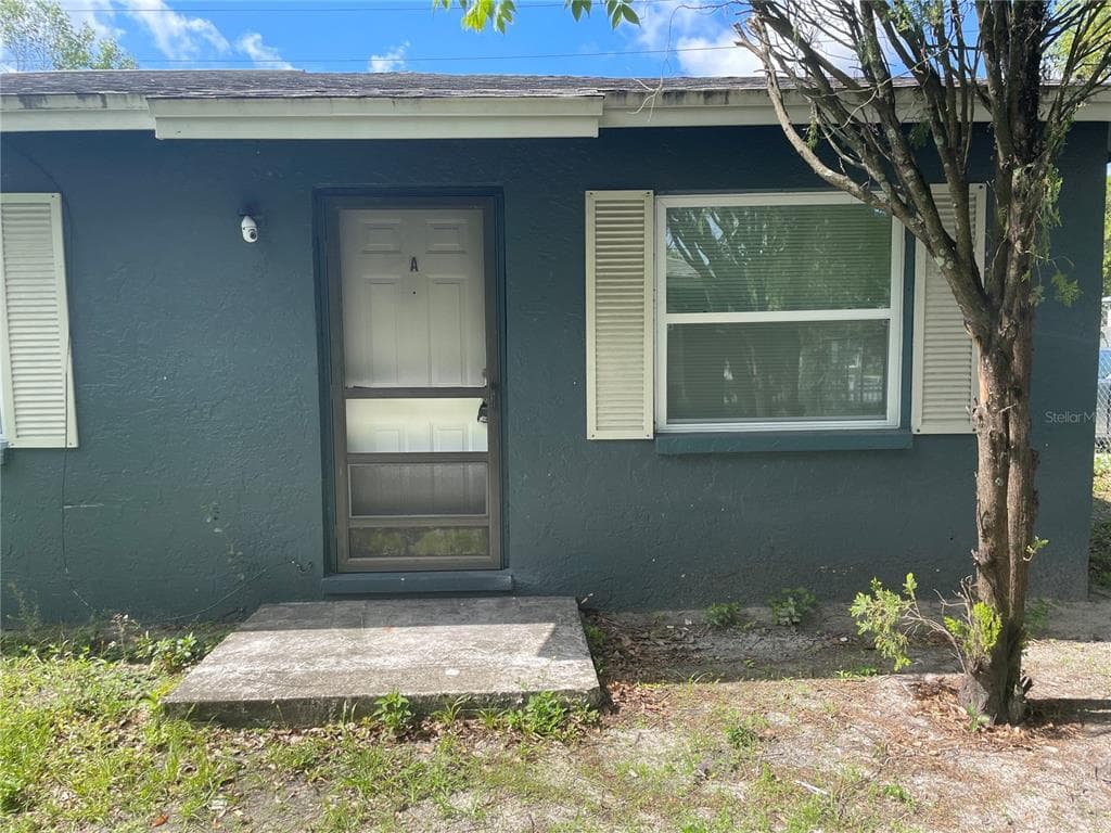 10405 N JASMINE AVENUE UNIT A TAMPA, FL 33612