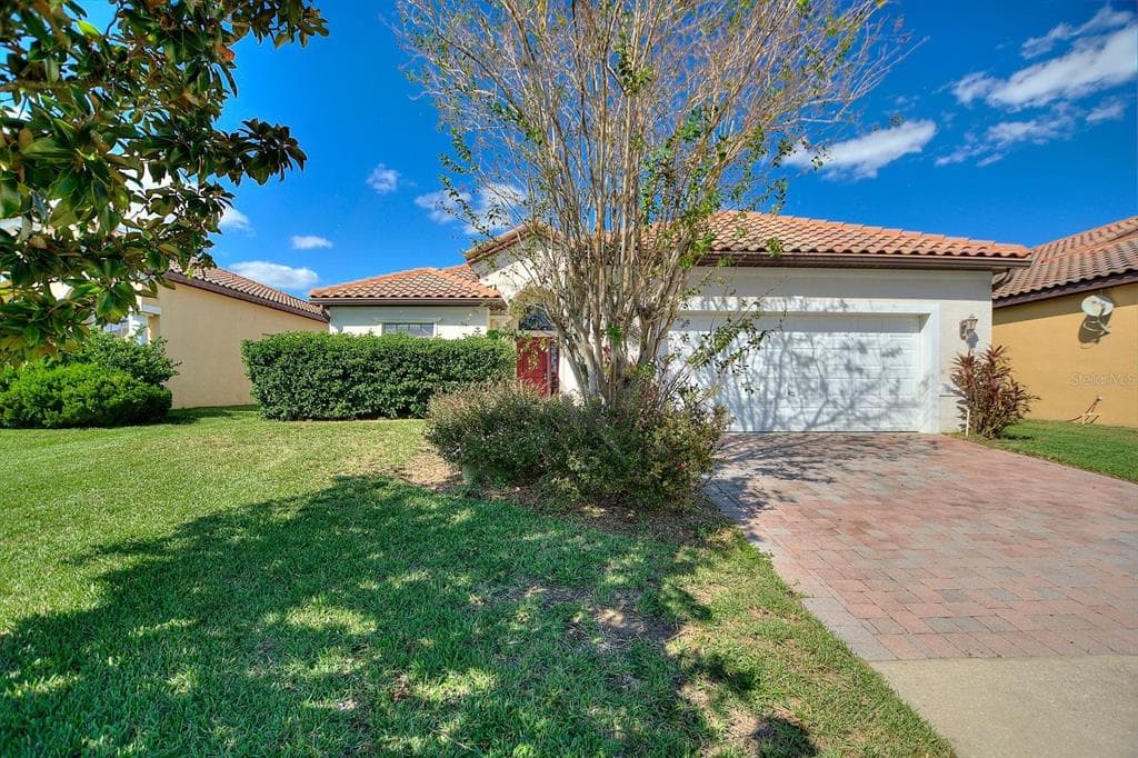 351 VILLA SORRENTO CIRCLE HAINES CITY, FL 33844