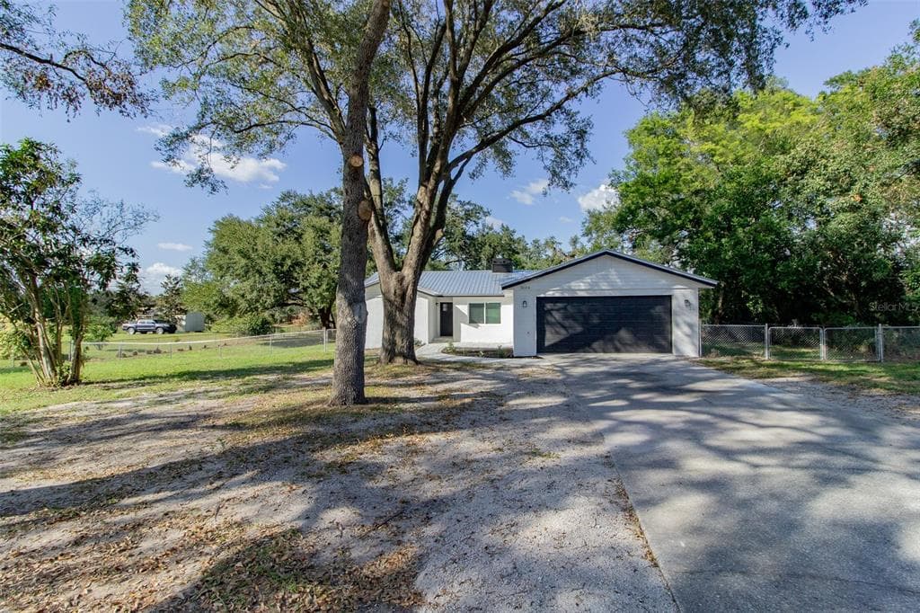 3604 GROVE TERRACE DRIVE LAKELAND, FL 33813