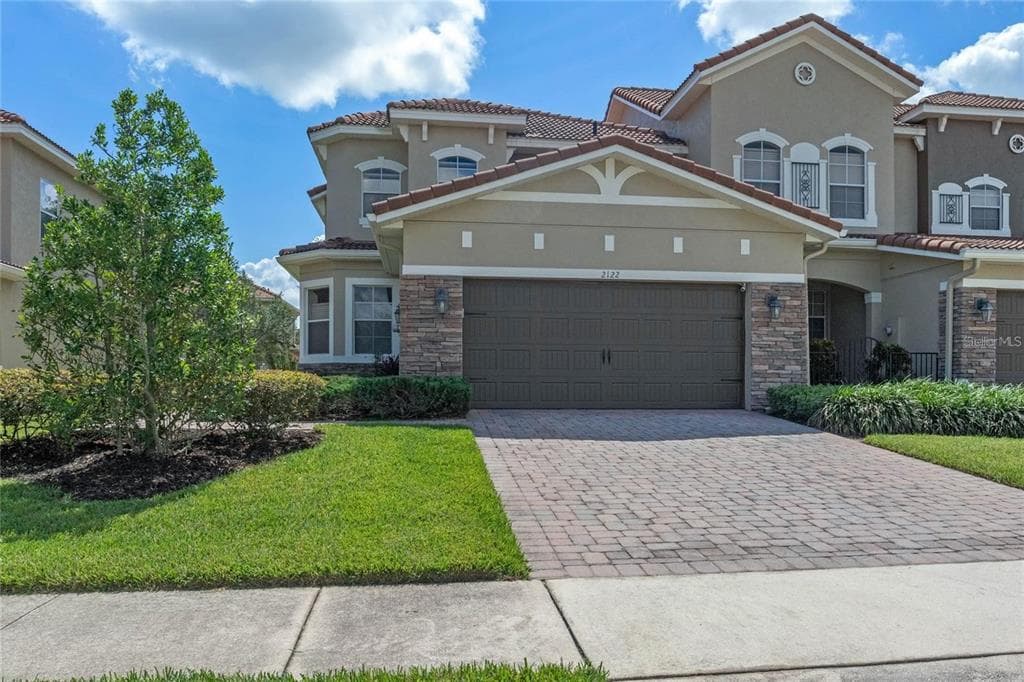 2122 BENT GRASS AVENUE OCOEE, FL 34761