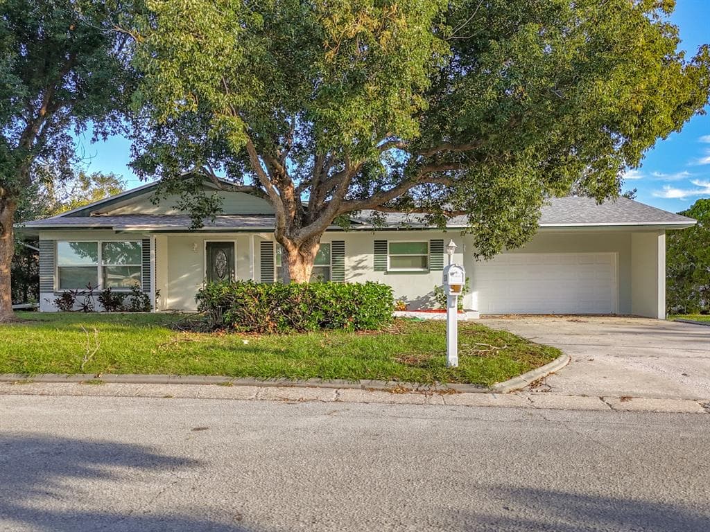 1830 PINE STREET CLEARWATER, FL 33764