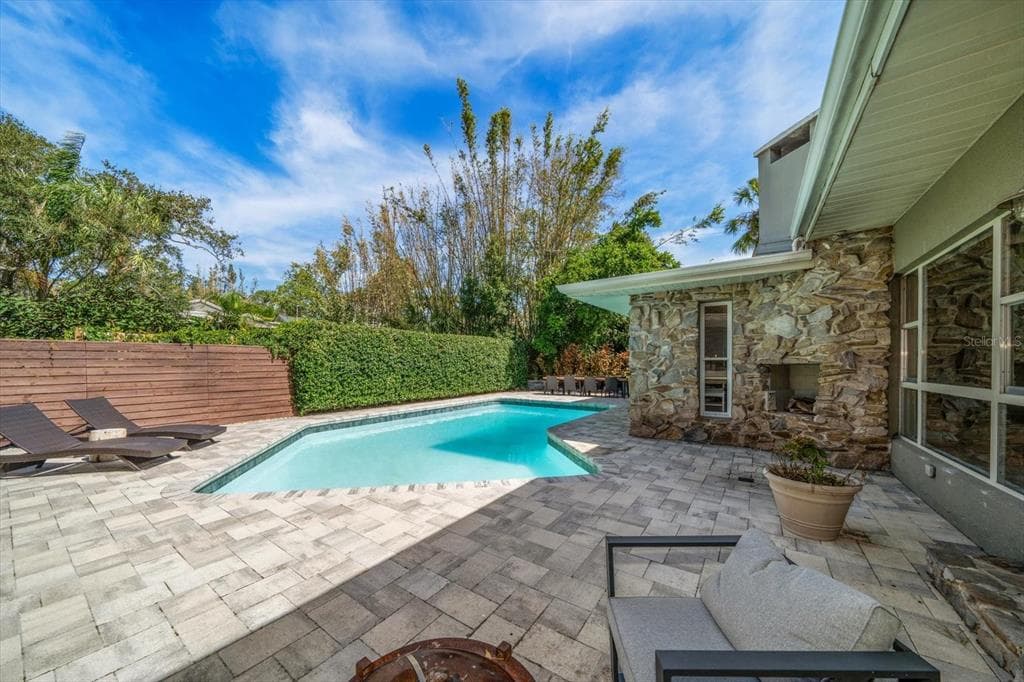 1550 RIDGEWOOD STREET CLEARWATER, FL 33755