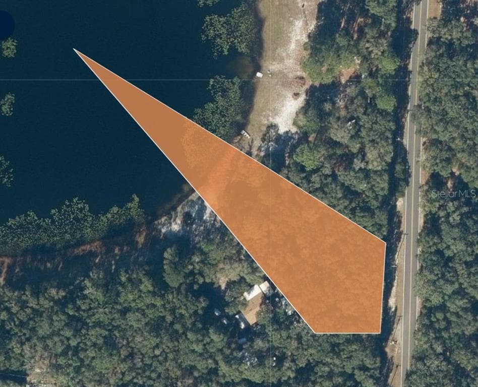 251 SWAN LAKE ROAD MELROSE, FL 32666