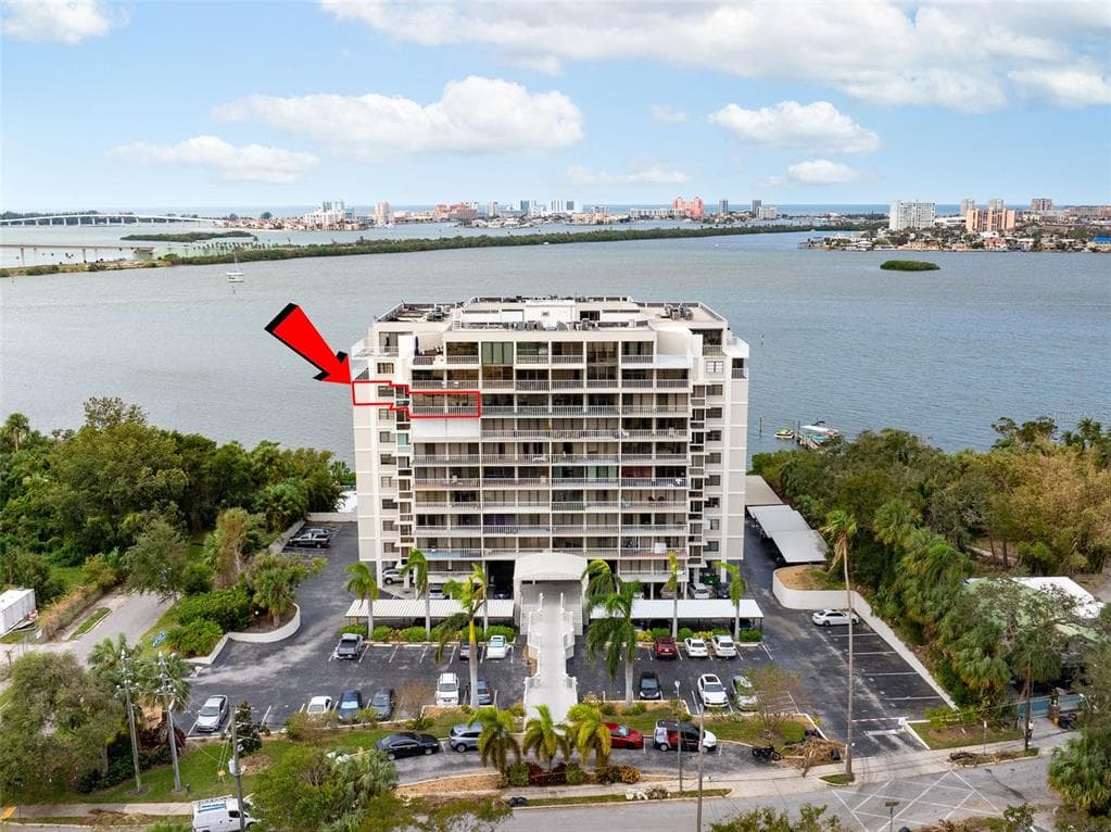 500 N OSCEOLA AVENUE UNIT 802 CLEARWATER, FL 33755