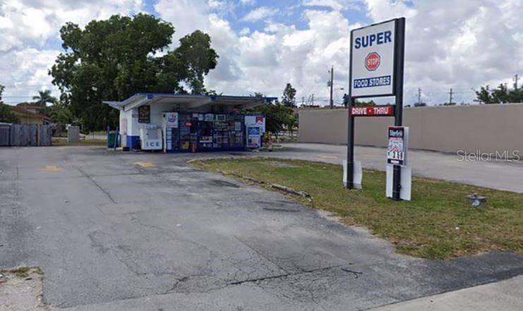 1621 N CYPRESS ROAD POMPANO BEACH, FL 33060