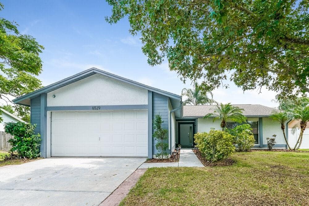 6529 SEAFAIRER DRIVE TAMPA, FL 33615