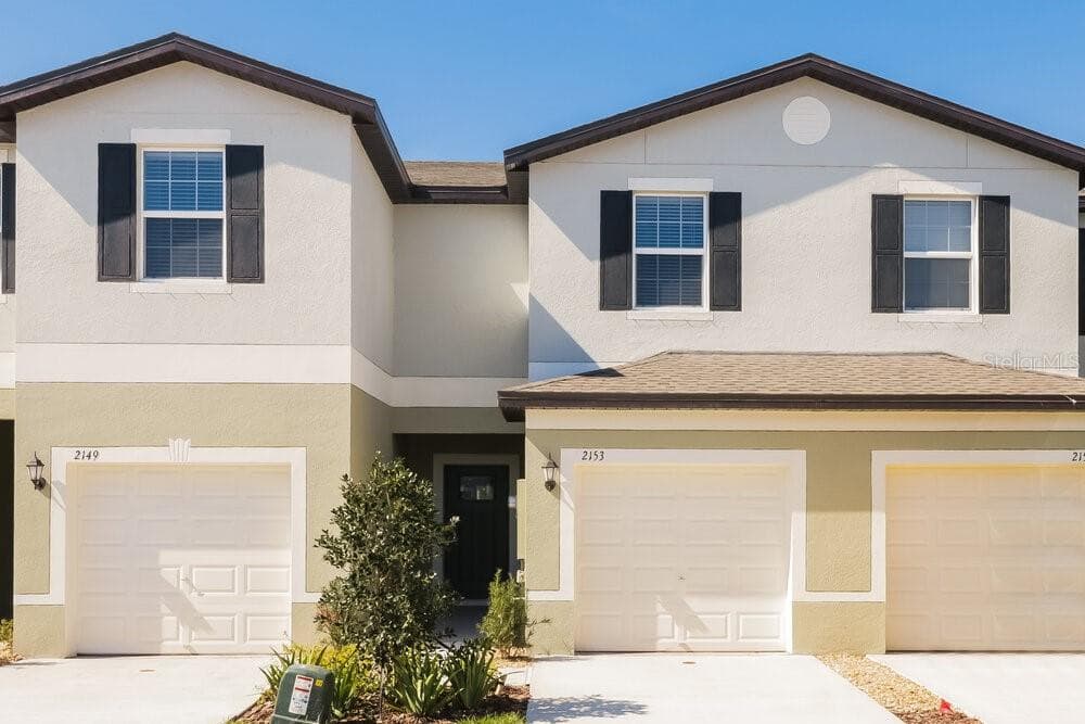 2153 AZURE VIEW WAY LUTZ, FL 33558