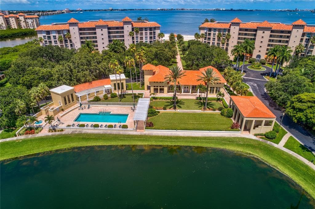 4717 DOLPHIN CAY LANE S UNIT 209 ST PETERSBURG, FL 33711