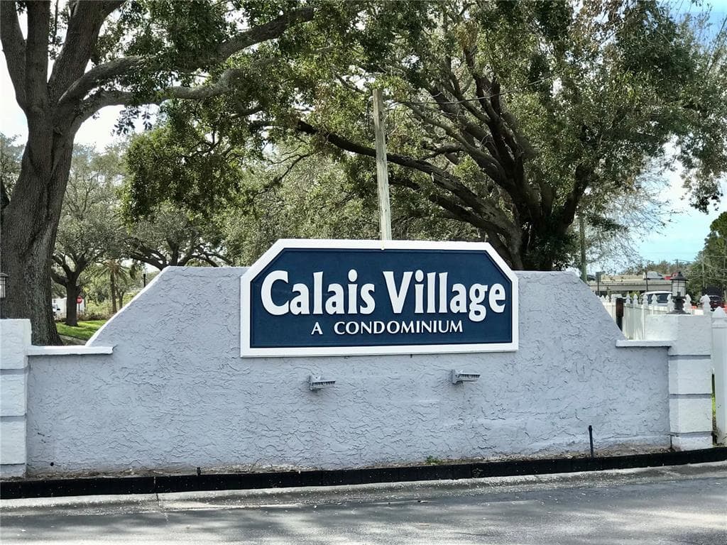 5943 CALAIS BOULEVARD N UNIT 11 ST PETERSBURG, FL 33714