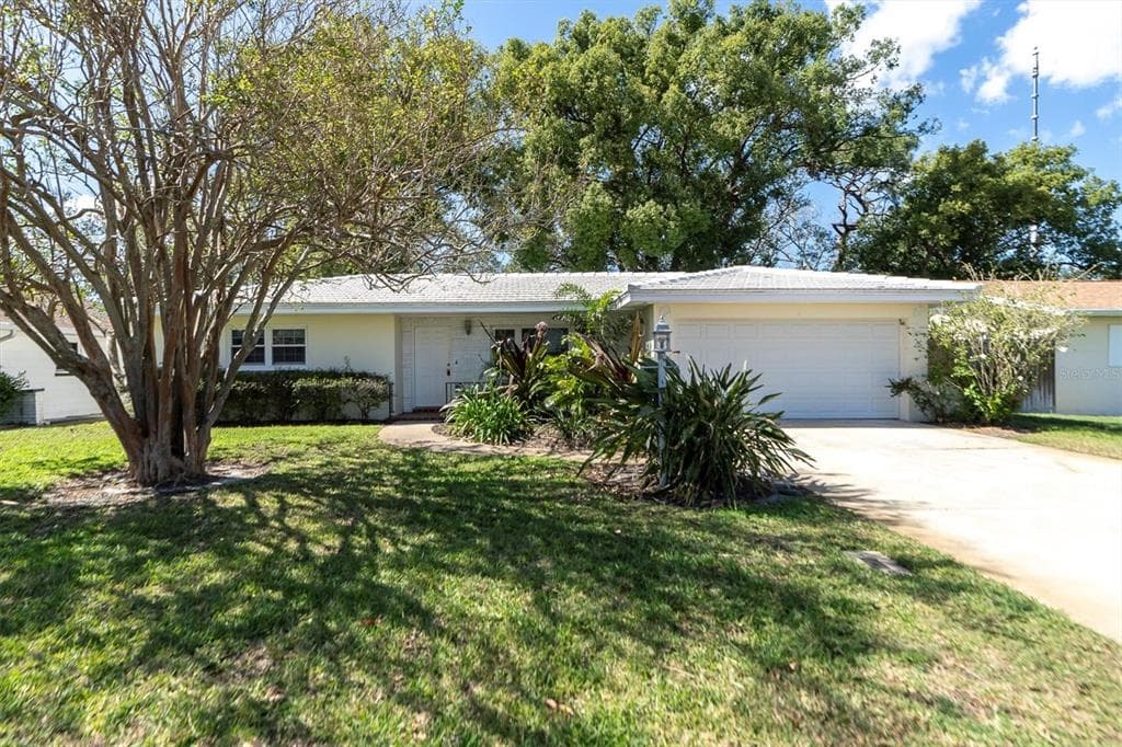9224 111TH STREET SEMINOLE, FL 33772
