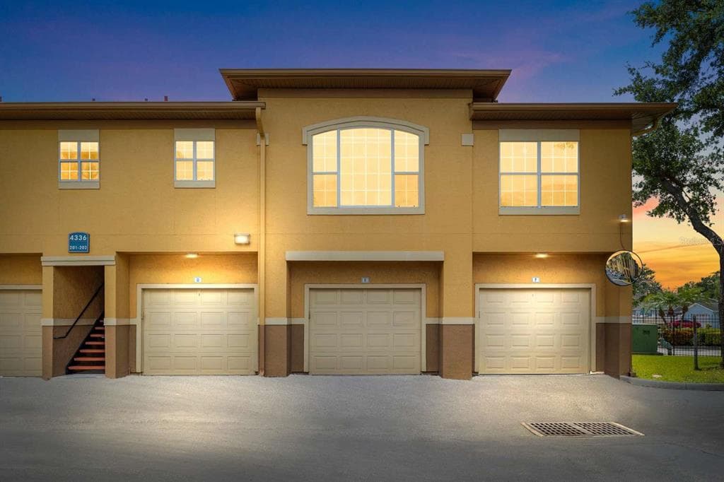 4336 BAYSIDE VILLAGE DRIVE UNIT 201 TAMPA, FL 33615
