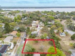 1308 E LEMON STREET TARPON SPRINGS, FL 34689
